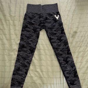 Bucked Up Leggings M
